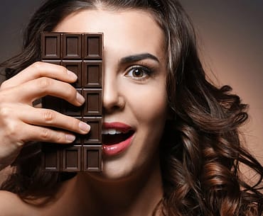 Pros and cons of dark chocolate